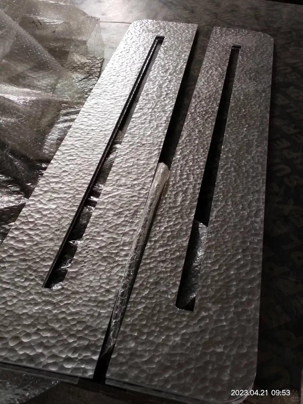 Verkleidung aus Stahlblech aus Metall und Edelstahl für Wand- oder Deckenplatten 4